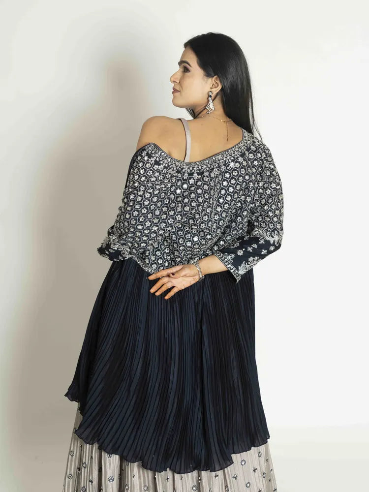 Beige Blue Delight – Skirt, Blouse & Shrug Set