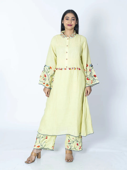 Luxe Green: Parrot Green Muslin Co-Ord Set